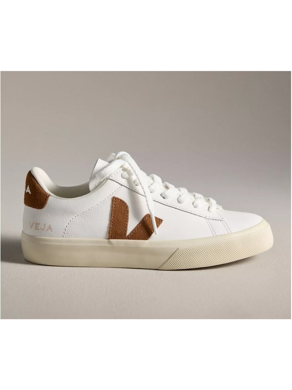 NWOB Veja Campo Leather Sneakers | Size 9 | $175